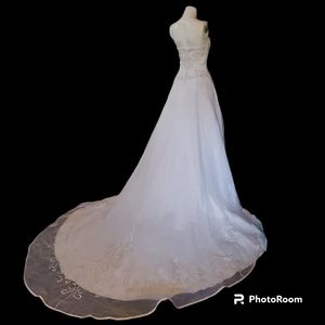 Beautiful Embroidered Beaded Sequin Lace Satin Small White Wedding Dress